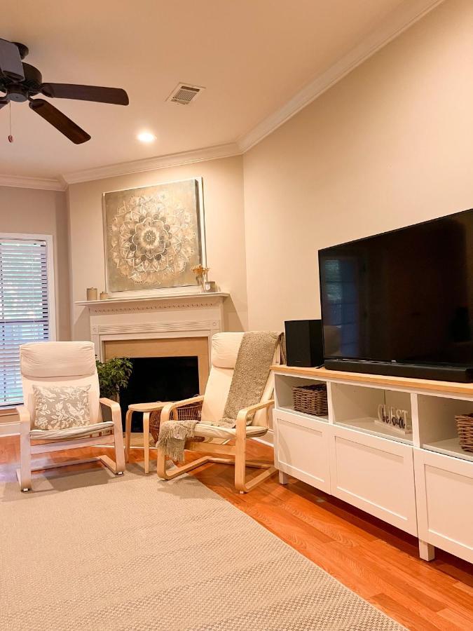 Lovely Townhouse! ออเบิร์น ภายนอก รูปภาพ