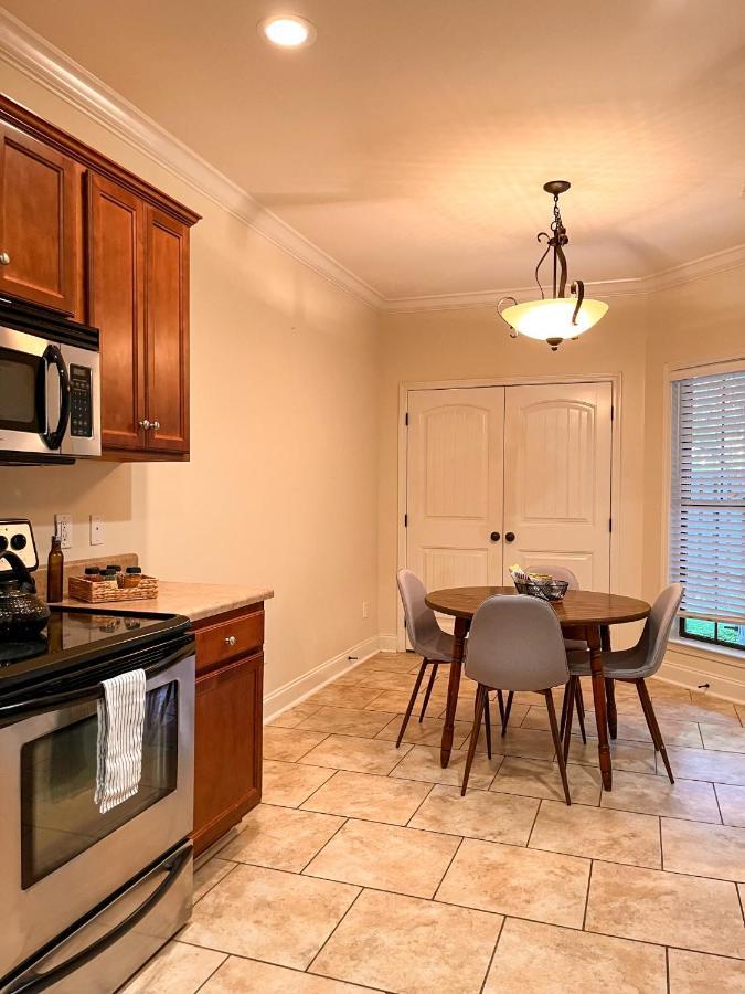 Lovely Townhouse! ออเบิร์น ภายนอก รูปภาพ